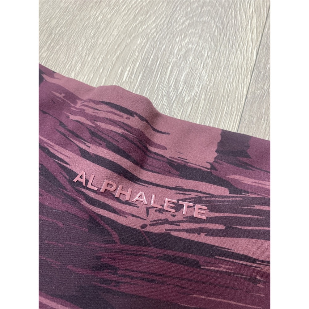 Alphalete Leggings Full Length‎ Graphic Print 28" Length